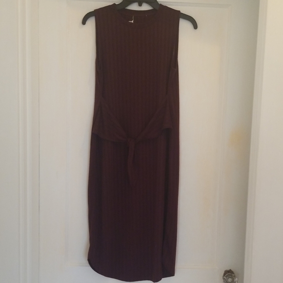 Gianni Bini Tie Waist Dress - Picture 5 of 7